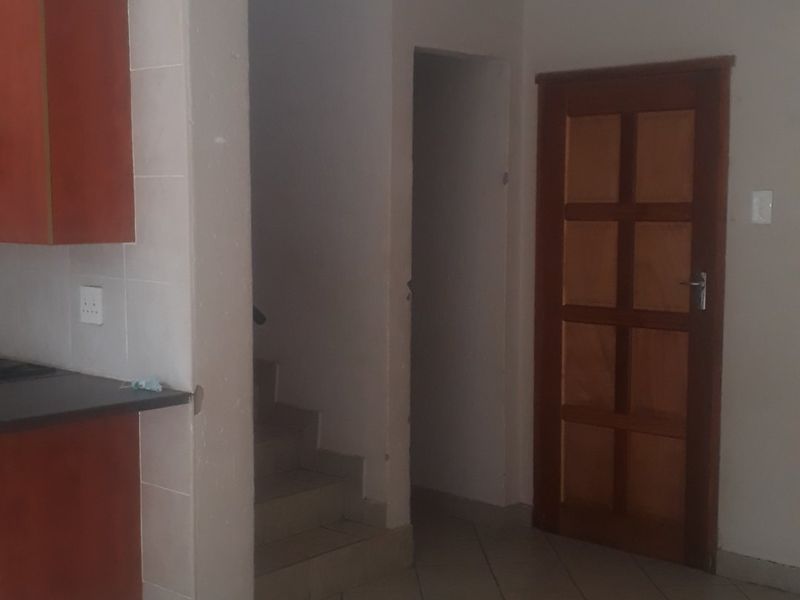 Duplex townhouse in Vaalpark. - Photo 6