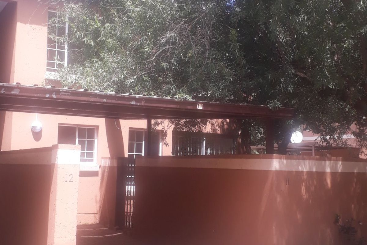 Duplex townhouse in Vaalpark. - Photo 2