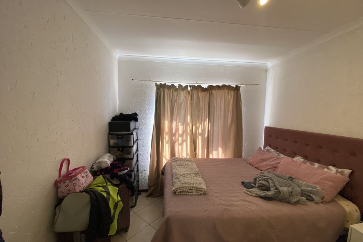 Spacious and Secure Apartment in Rensburg, Heidelberg - Photo 5