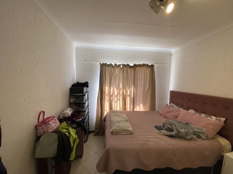 Spacious and Secure Apartment in Rensburg, Heidelberg - Photo 5