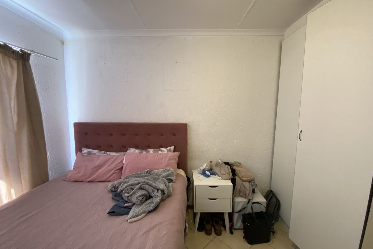 Spacious and Secure Apartment in Rensburg, Heidelberg - Photo 4