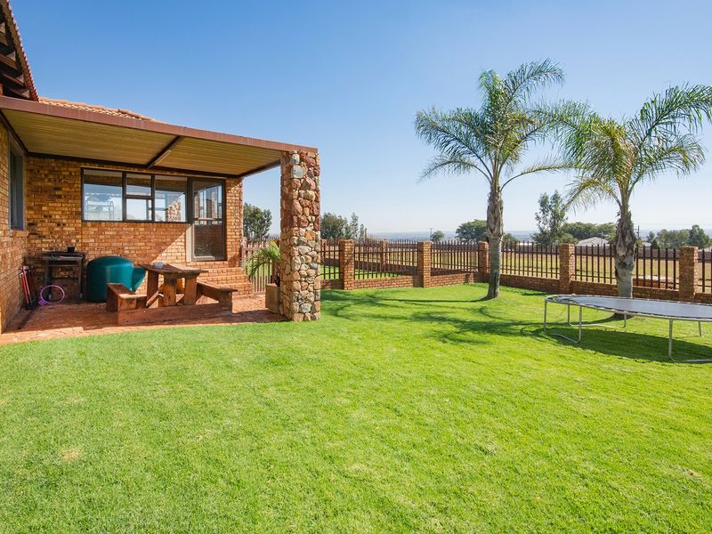 Serene Farm Living in Bothas Geluk, Nigel - 4-Bedroom Family Home with Modern Amenities - Photo 2