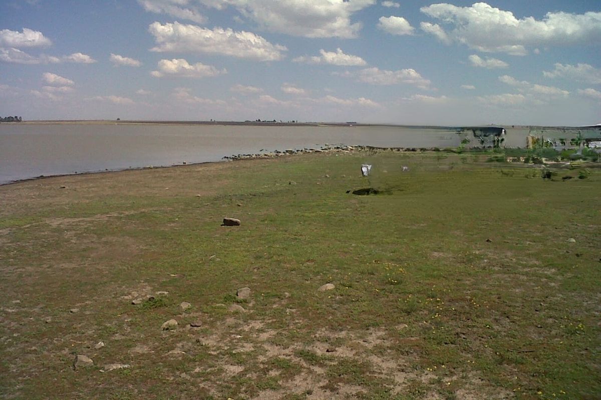 Perfect spot at an absolute bargain - Photo 2