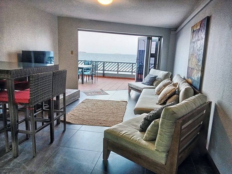 Beautiful Beachfront Apartment in Umdloti, North Coast of KwaZulu-Natal - Photo 4