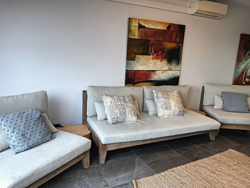 Beautiful Beachfront Apartment in Umdloti, North Coast of KwaZulu-Natal - Photo 8