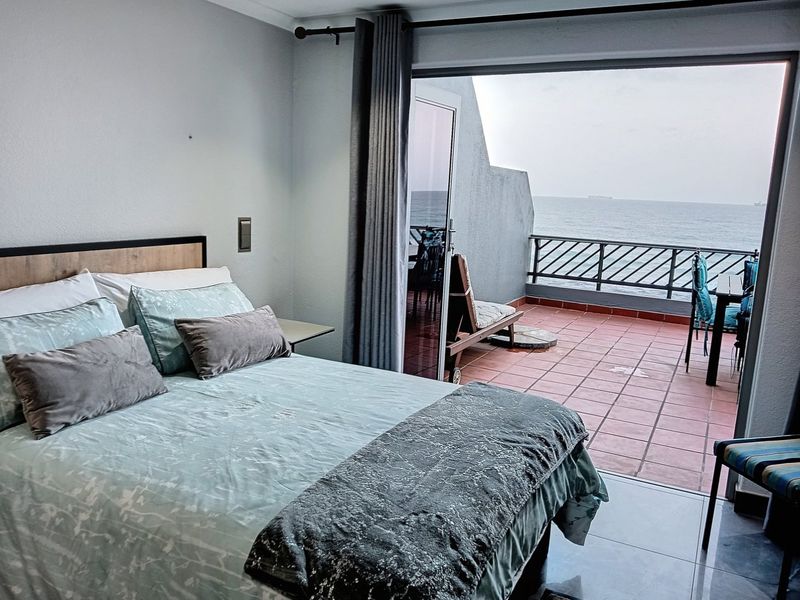 Beautiful Beachfront Apartment in Umdloti, North Coast of KwaZulu-Natal - Photo 6