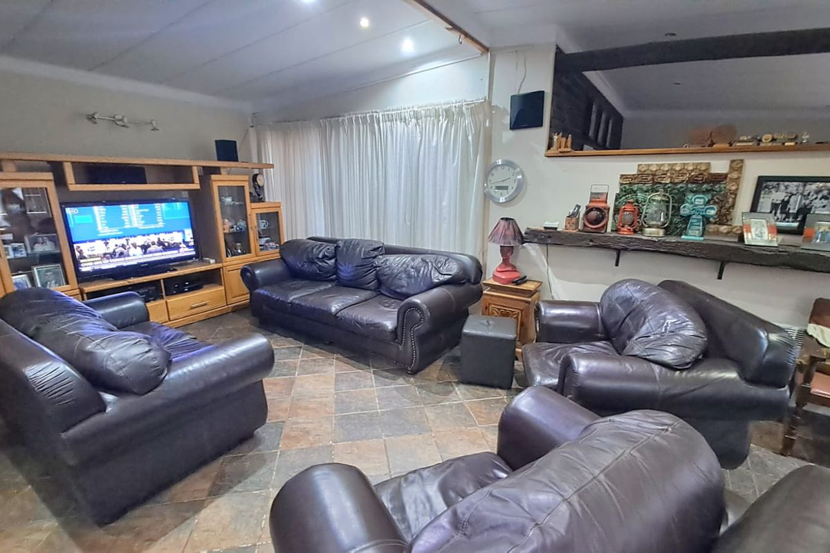 THREE RIVERS EAST - GREAT PROPERTY FOR SALE - Photo 2