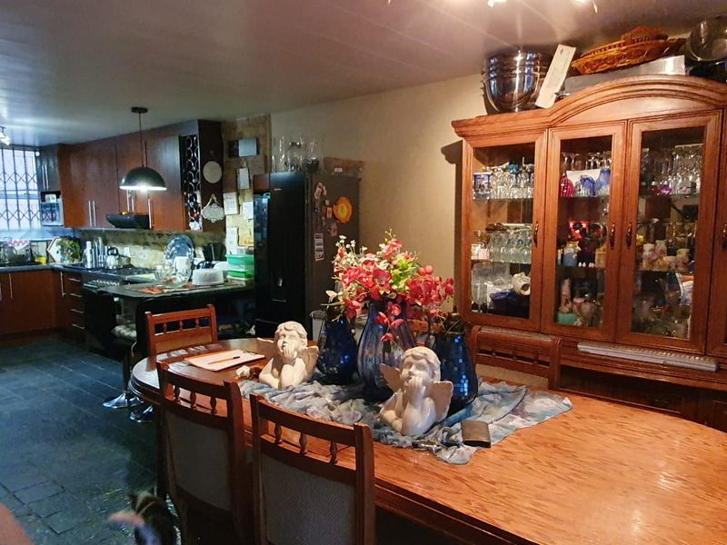 TOWNHOUSE FOR RENT In SW 1. - Photo 9