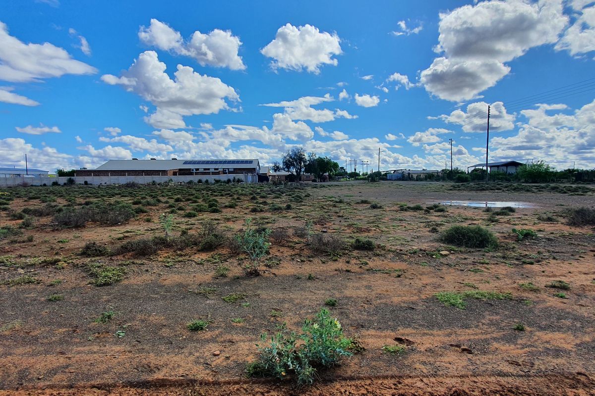 5000 sqm Vacant Land For Sale In  Aberdeen - Photo 2