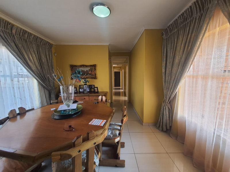 New To The Market, Beautiful Property In CE 4 - Photo 5