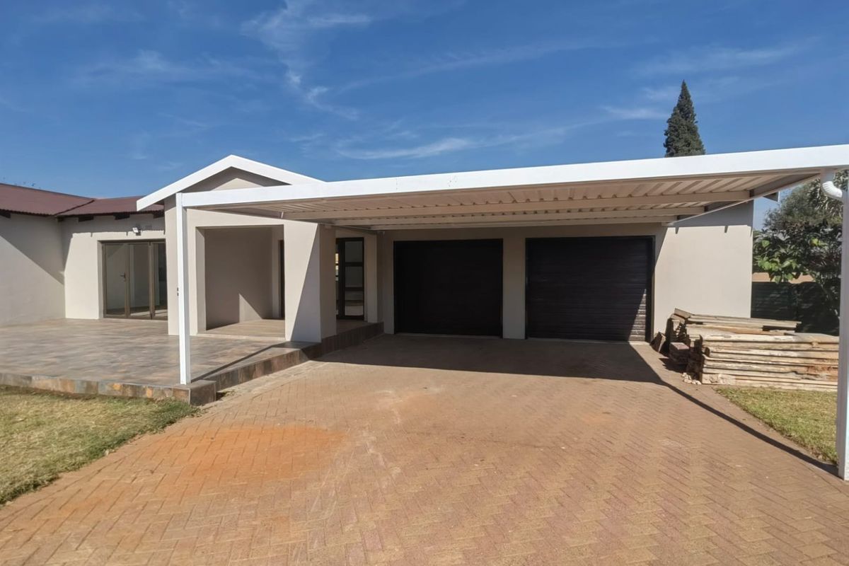 What a stunner!  Priced to go! - Photo 3