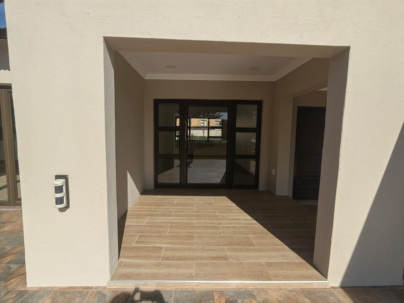 What a stunner!  Priced to go! - Photo 8