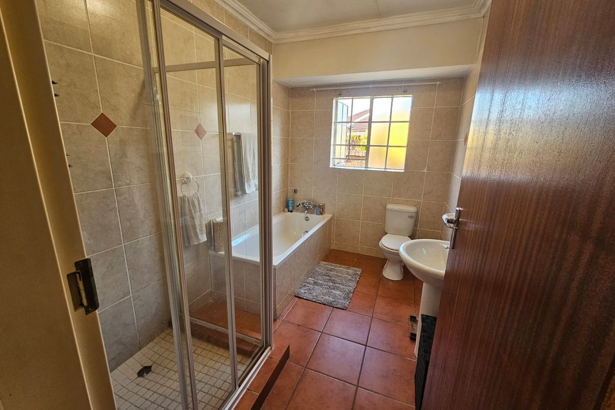 2 Bedroom town house for sale in Security Estate - Photo 5