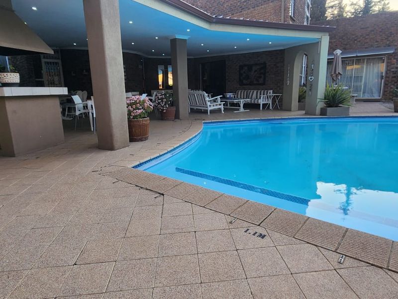 Exquisite Guest House for sale!!! - Photo 3