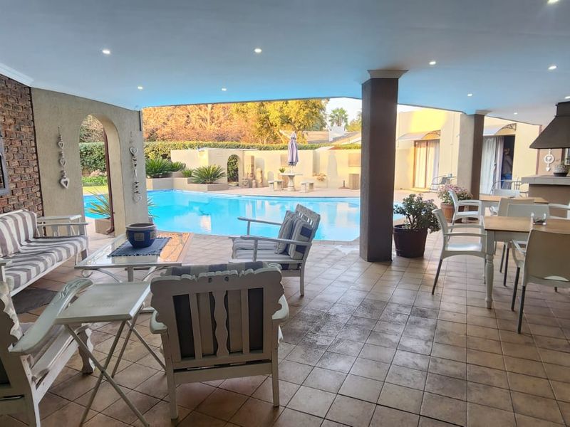 Exquisite Guest House for sale!!! - Photo 8