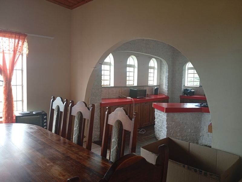 With some renovation ,you could turn this into your dream Palace. - Photo 7