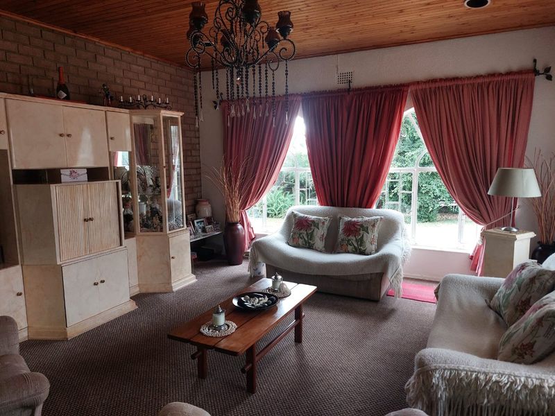 Lovely home with business potential close to CBD with Borehole - Photo 5