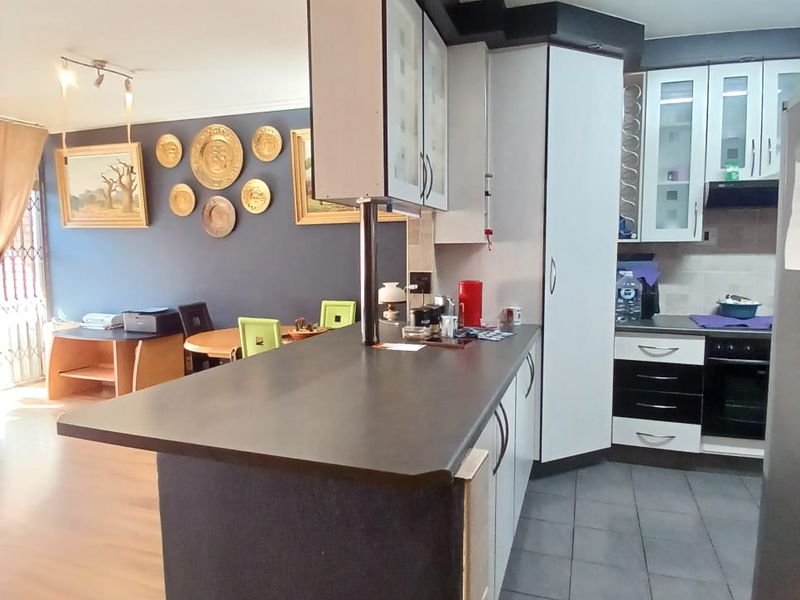 Priced to go! Duplex, facebrick townhouse for sale in Vanderbijlpark - Photo 7