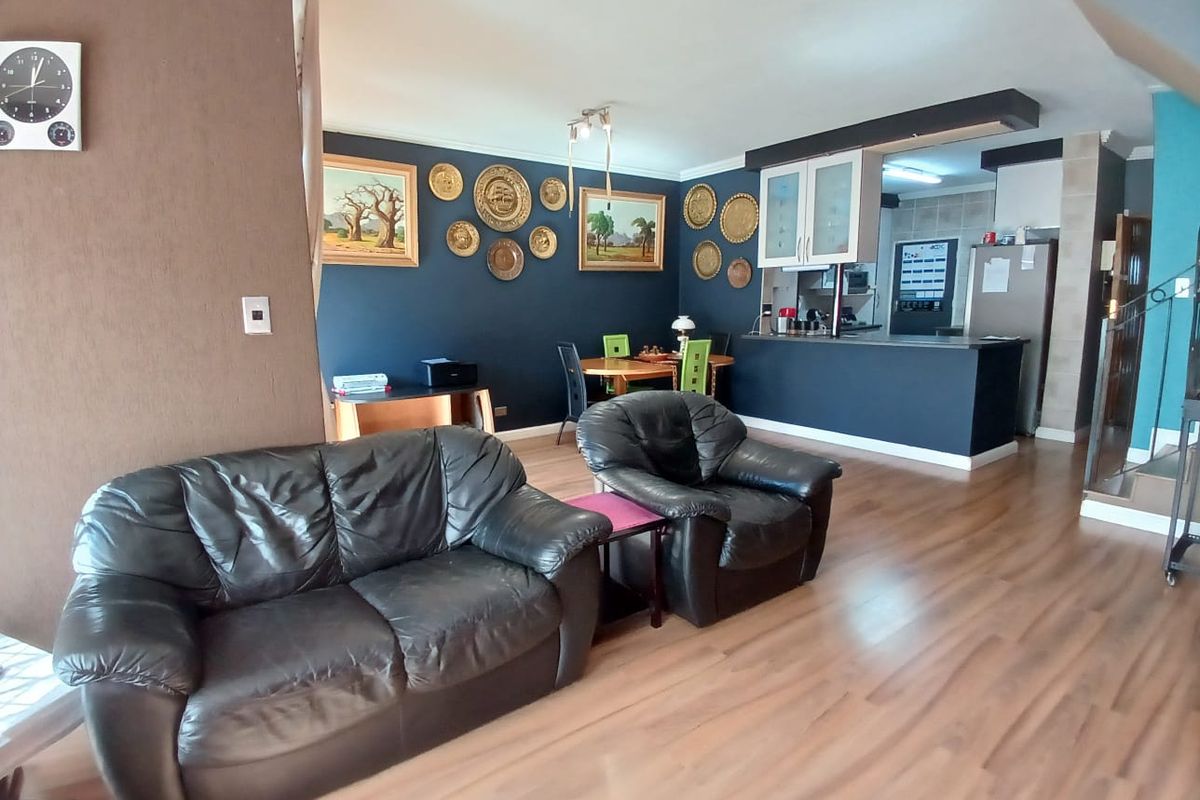 Priced to go! Duplex, facebrick townhouse for sale in Vanderbijlpark - Photo 2