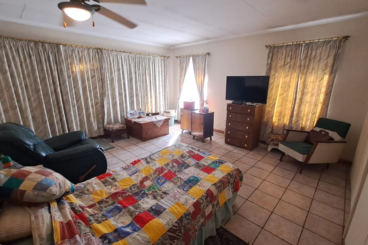 LIFE RIGHT FOR SALE IN THREE RIVERS - Photo 3