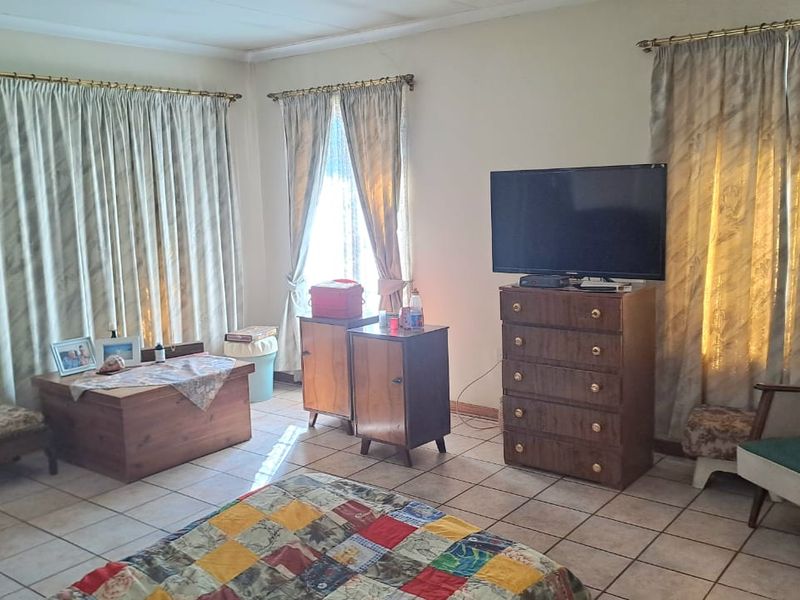 LIFE RIGHT FOR SALE IN THREE RIVERS - Photo 9