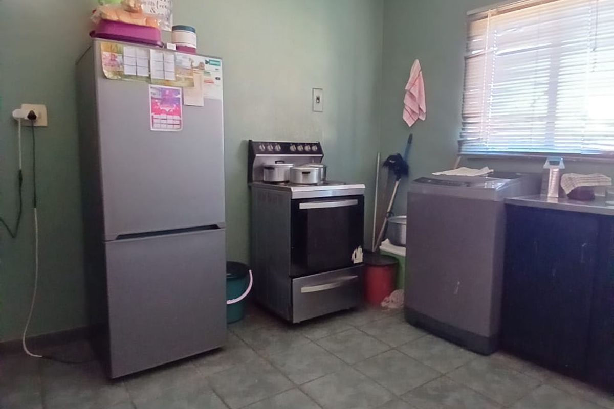 Flat For Sale In Sasolburg - Photo 3