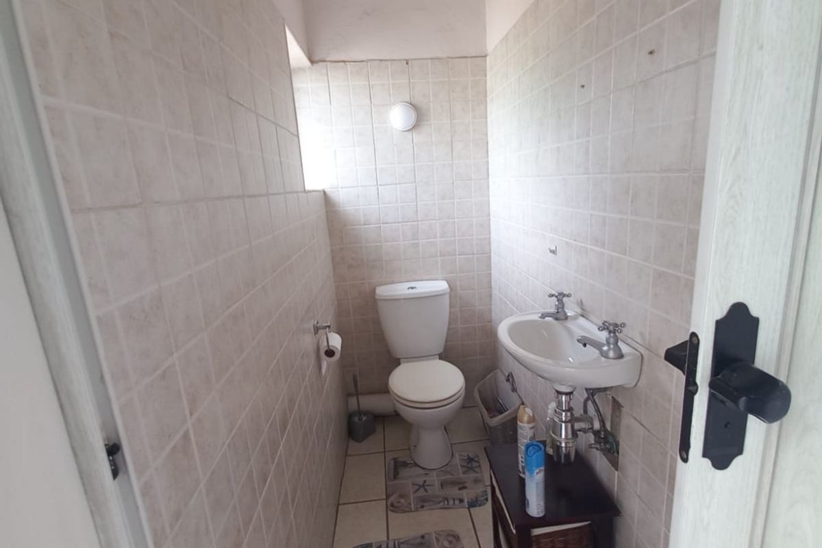 For Sale: Stunning 3-Bedroom Home in Prime Sasolburg Location!* - Photo 5