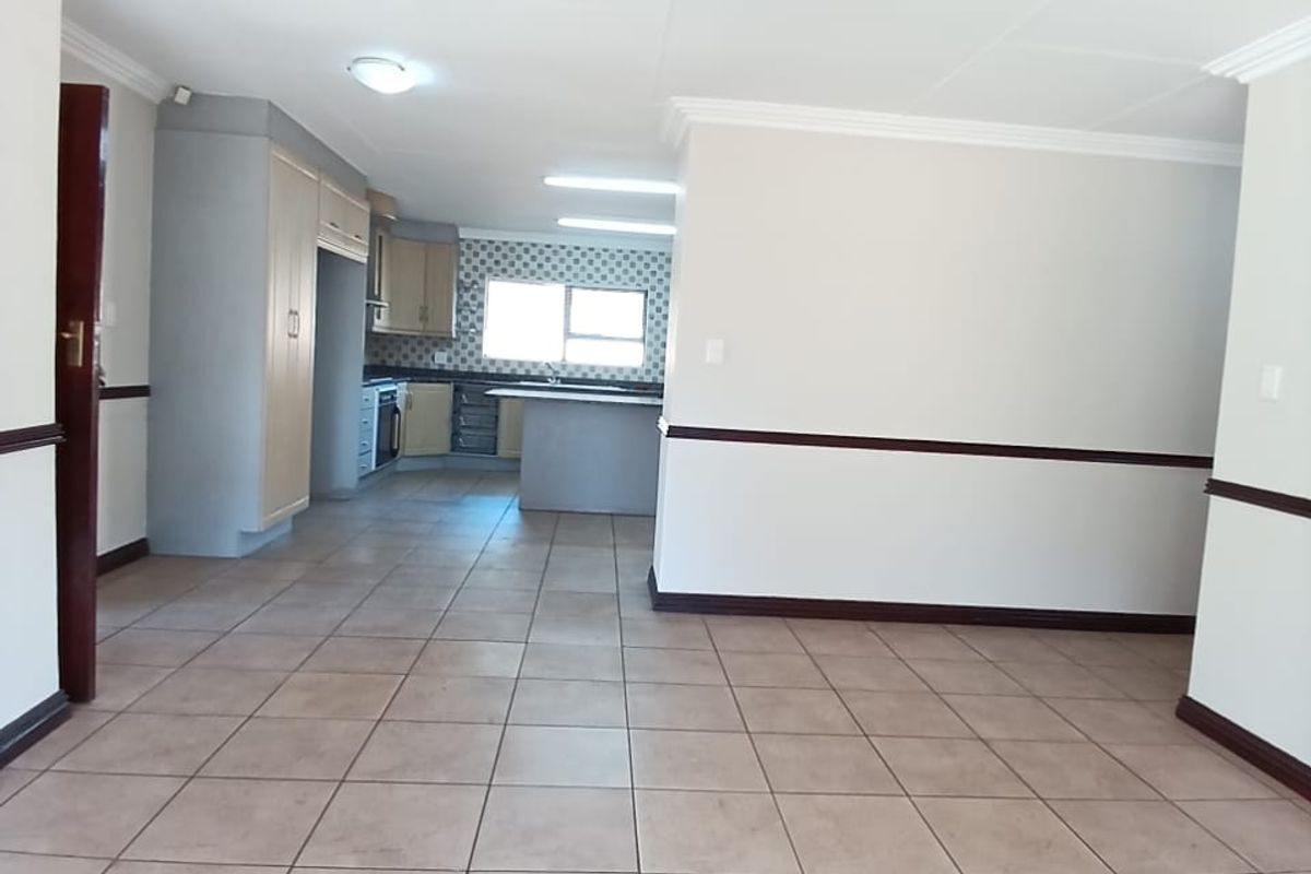 Priced to go! SW5 Proper! - Photo 3