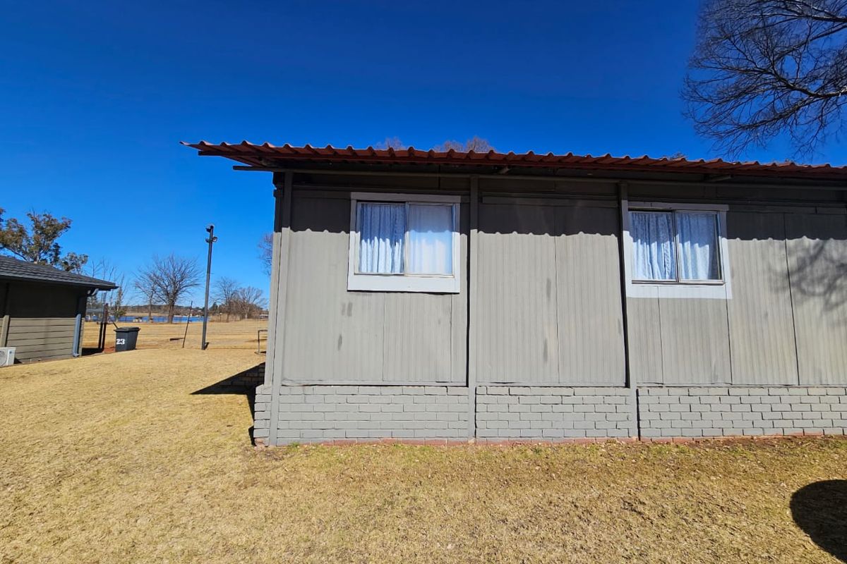 Beautifull house for sale in secured estate - Photo 2