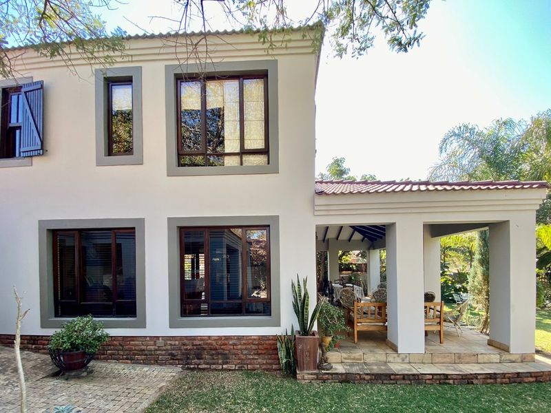 Upmarket Living - Photo 5