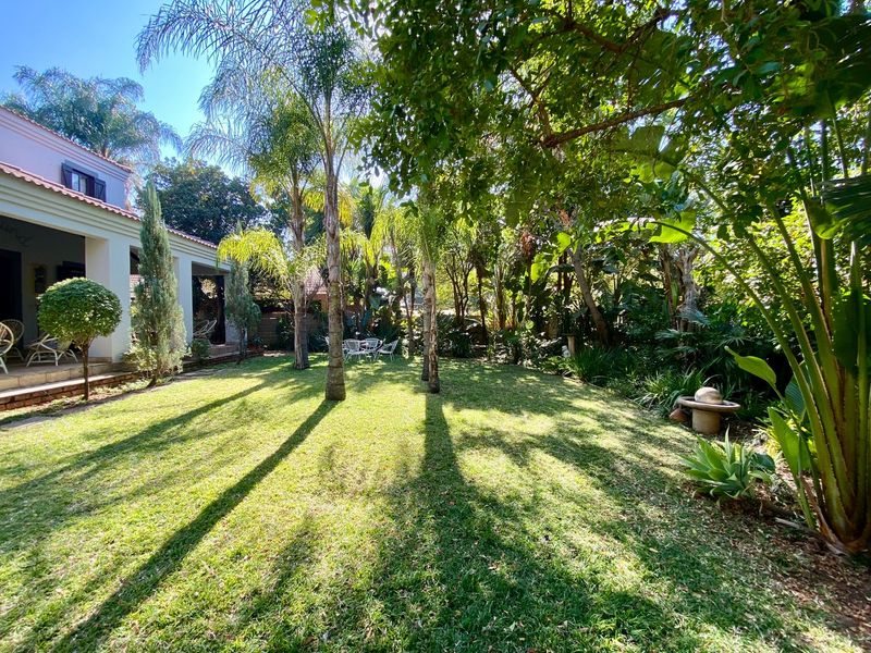 Upmarket Living - Photo 7