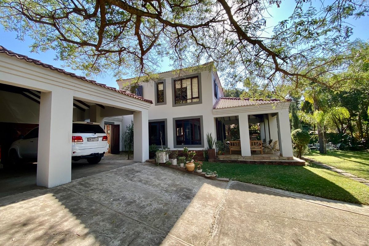 Upmarket Living - Photo 4