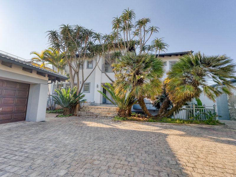 Exquisite 6-Bedroom Beachfront Home in Tinley Manor - Photo 6