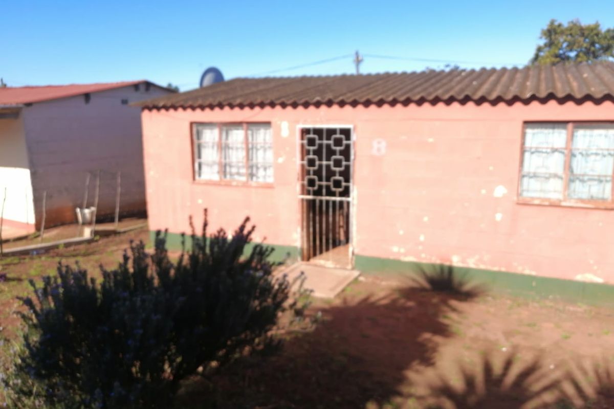 Be Very Quick this is Priced to Sell! - Photo 3