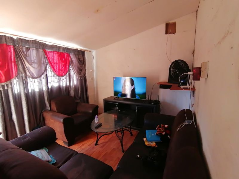 Be Very Quick this is Priced to Sell! - Photo 6