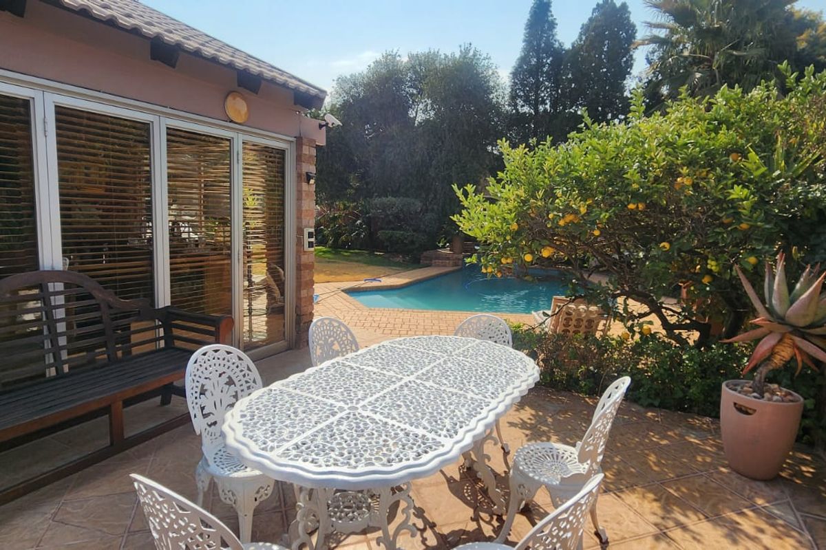 EXCLUSIVE SE 3 Property Now Up For Sale In The Prime Location - Photo 3