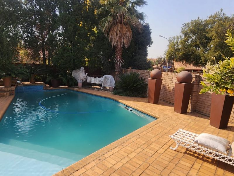 EXCLUSIVE SE 3 Property Now Up For Sale In The Prime Location - Photo 4