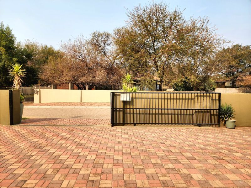 Beautiful 3 Bedroom Home for Sale in a Secure Estate - Photo 4