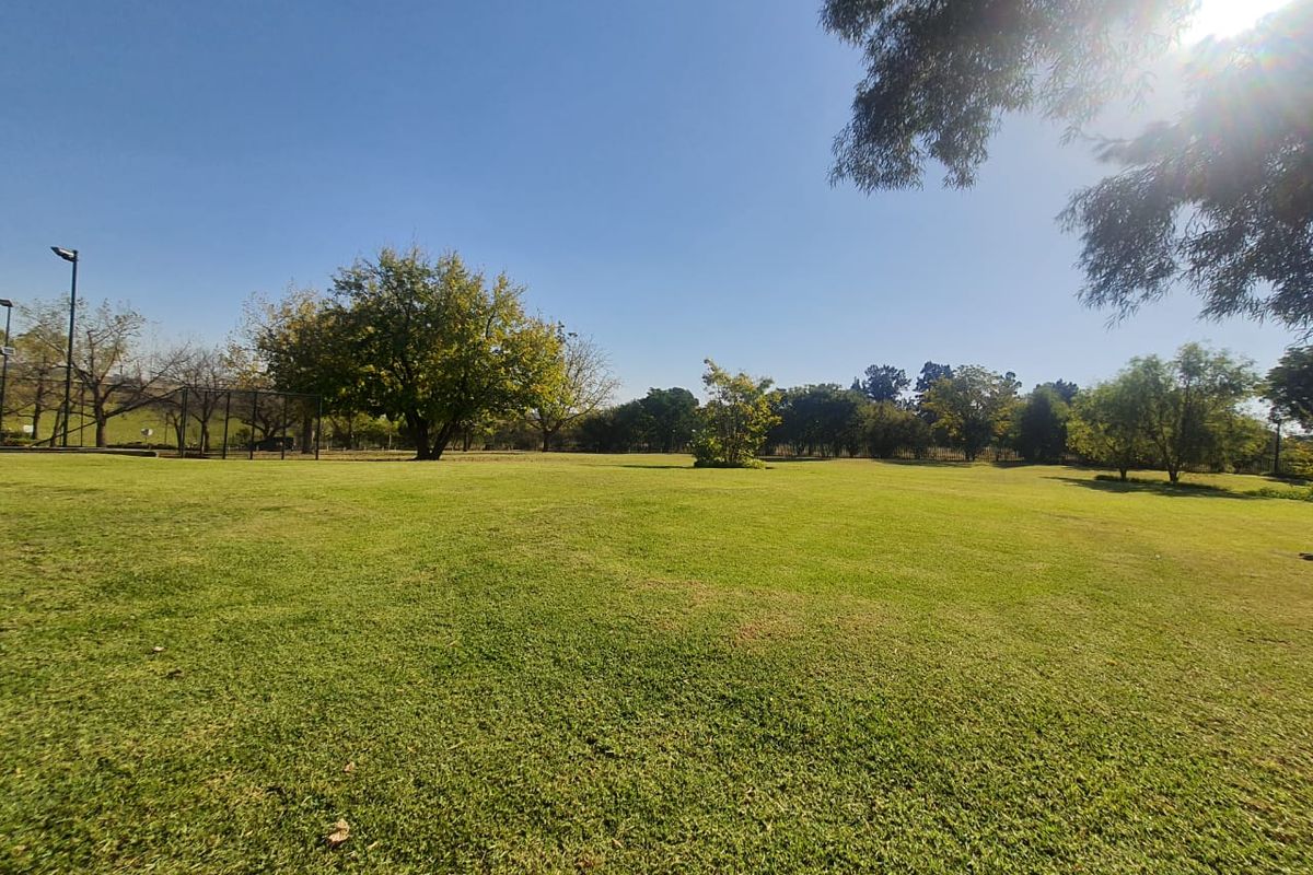 Charming, Good to Look At This  RIVERFRONT Property! - Photo 5