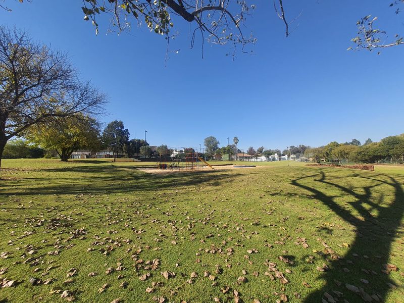 Charming, Good to Look At This  RIVERFRONT Property! - Photo 10