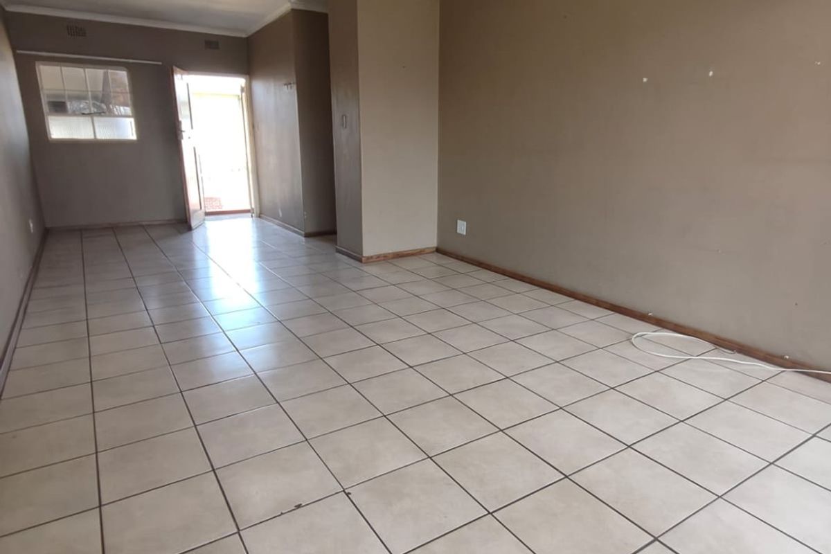 Do not miss out on this bargain priced property!! - Photo 3