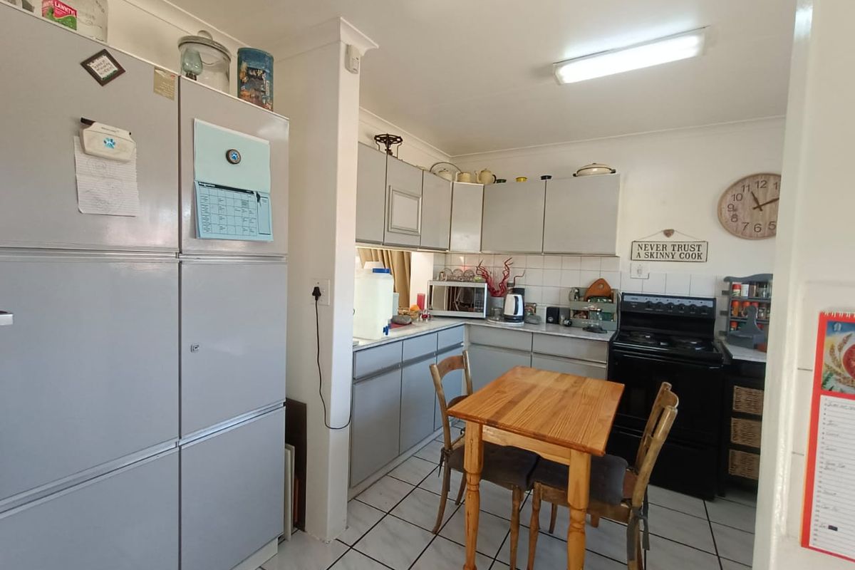 Your Future starts right here! - Photo 5