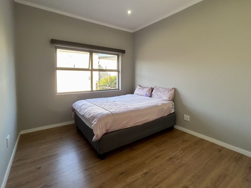 Hillside Terrace, Palm Lakes Estate - Photo 7