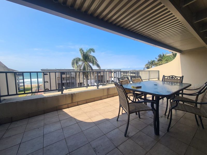 Charming Beachfront 3-Bedroom Apartment with Sea Views and Direct Beach Access in Ballito Main Beach - Photo 3
