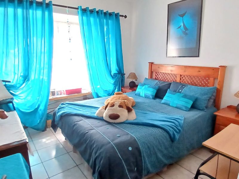 !Lovely, Captivating Home For You! - Photo 5
