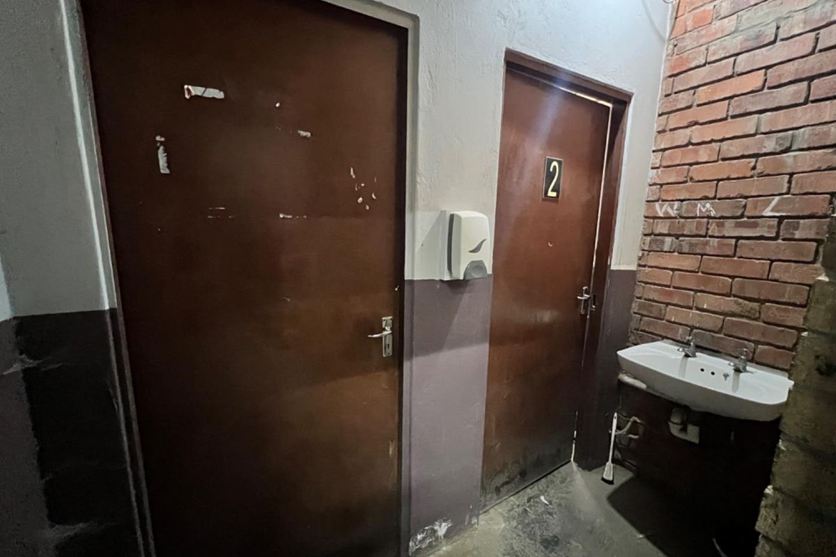 Prime Industrial Building for Sale in Jeffreys Bay - Photo 5