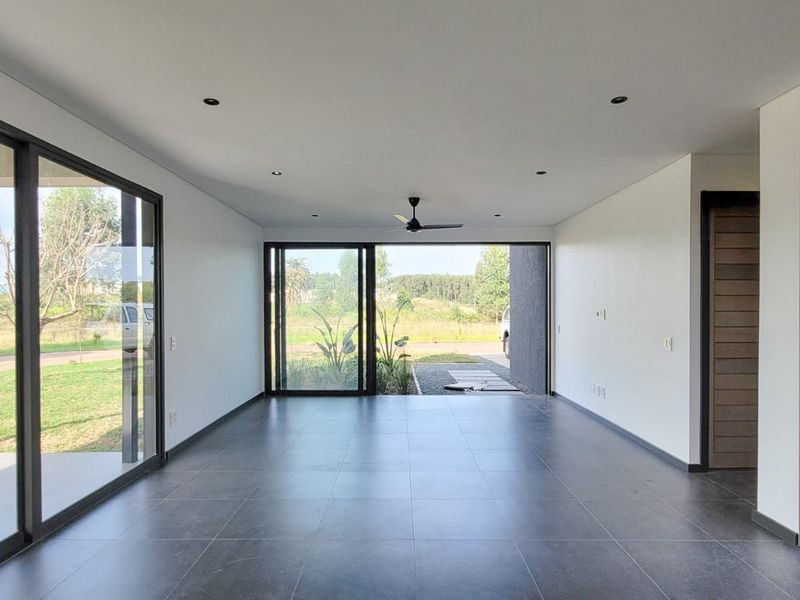 4-Bedroom Retreat in Elaleni Lifestyle Estate - Photo 3