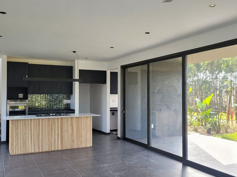 4-Bedroom Retreat in Elaleni Lifestyle Estate - Photo 7