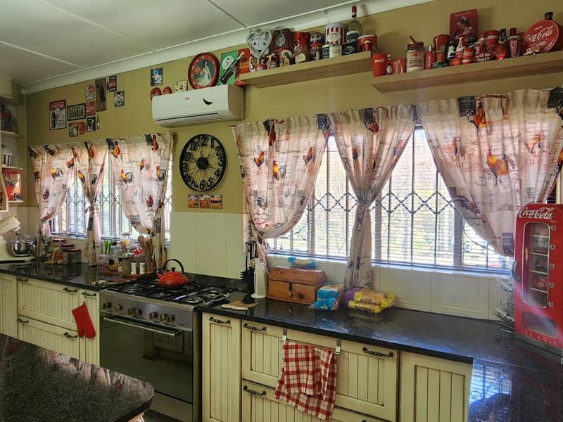 Stunning Family Oasis with Heated Pool and Entertainer’s Dream! - Photo 8