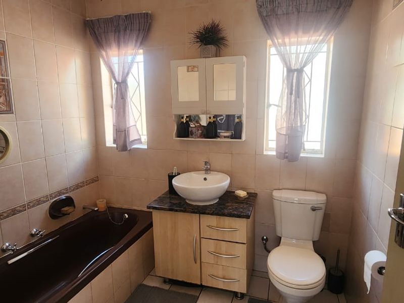 INVESTMENT OPPORTUNITY! - Photo 10